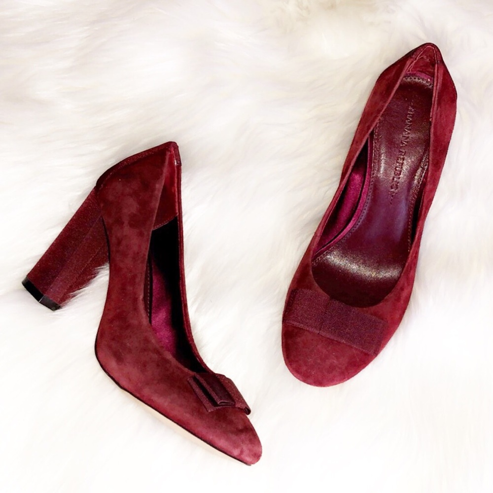 BANANA REPUBLIC Burgundy Suede Bow Heels